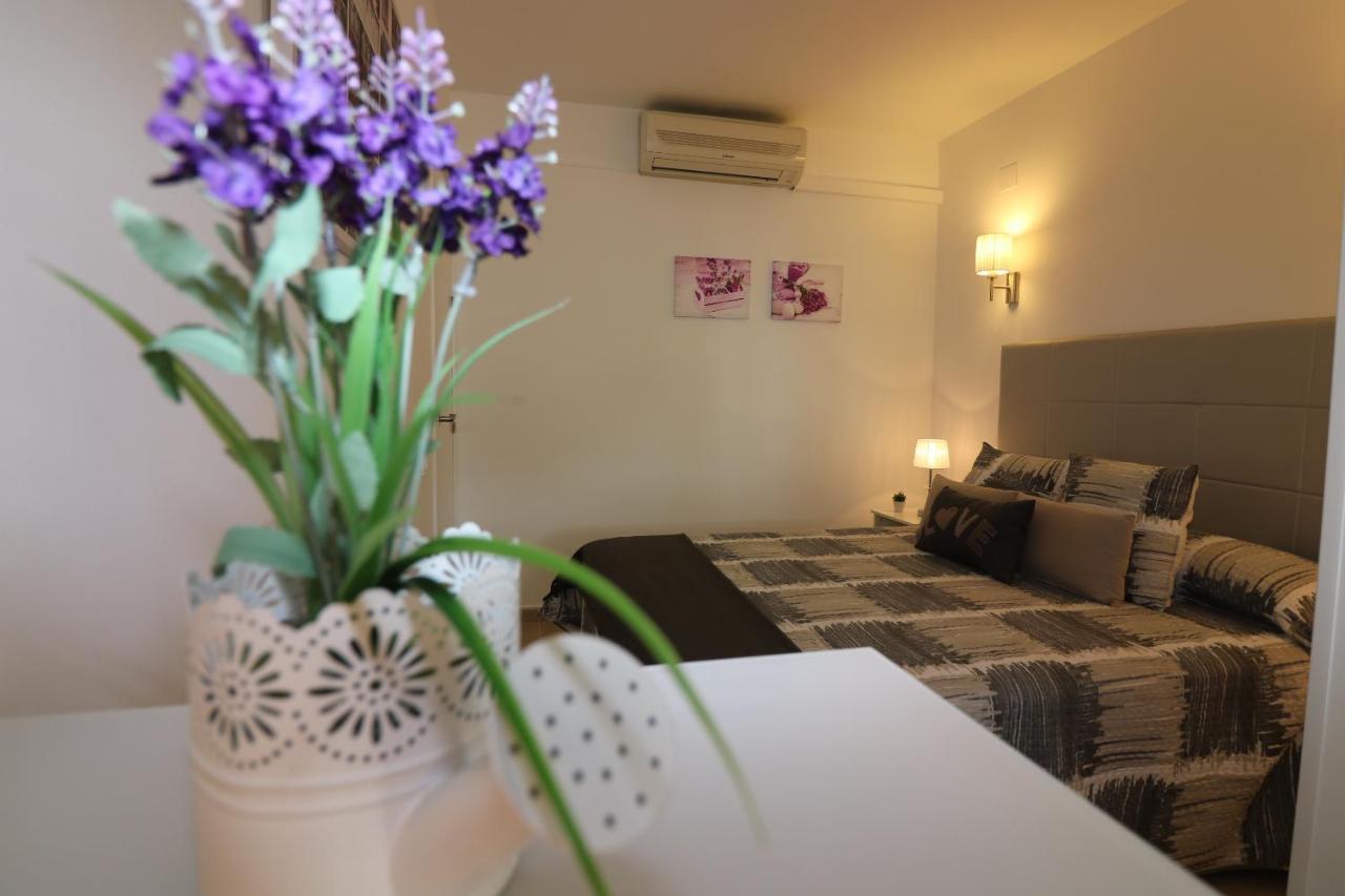 Saloutrip - Navili ภายนอก รูปภาพ